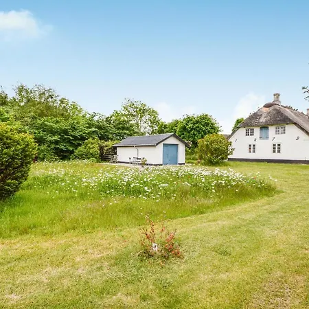 3 Bedroom Awesome In *