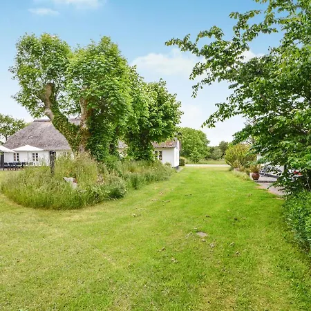 3 Bedroom Awesome In