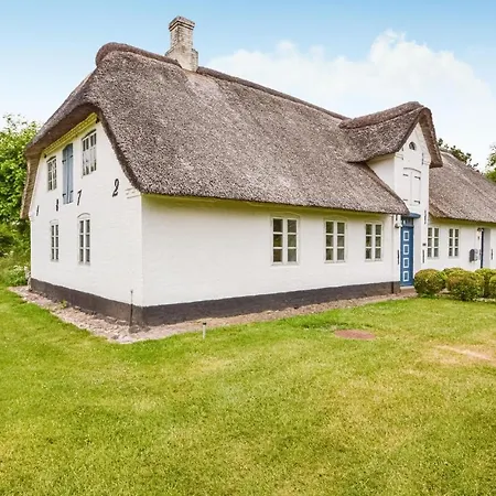 3 Bedroom Awesome In Vakantiehuis